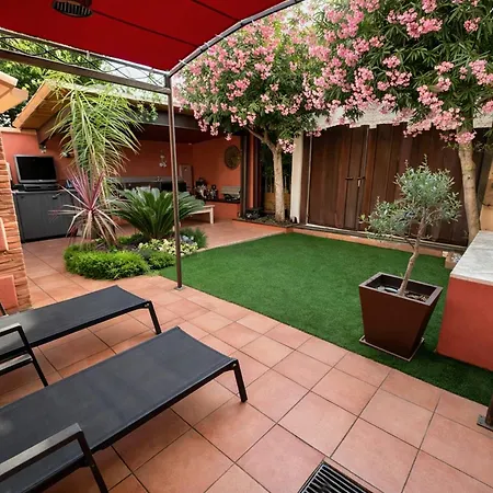 Nyaraló Charming House With Intimate Garden & Plunge Pool Sleeps 6 Saleilles